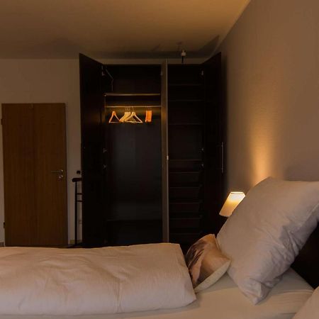 Ferienwohnung 'Zimmer Frei' Gelsenkirchen Esterno foto
