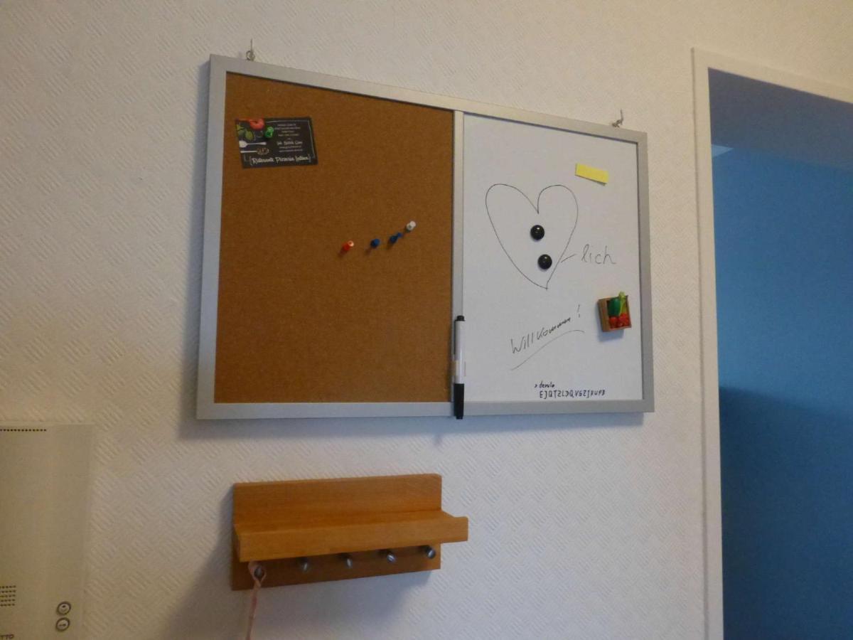 Ferienwohnung 'Zimmer Frei' Gelsenkirchen Esterno foto