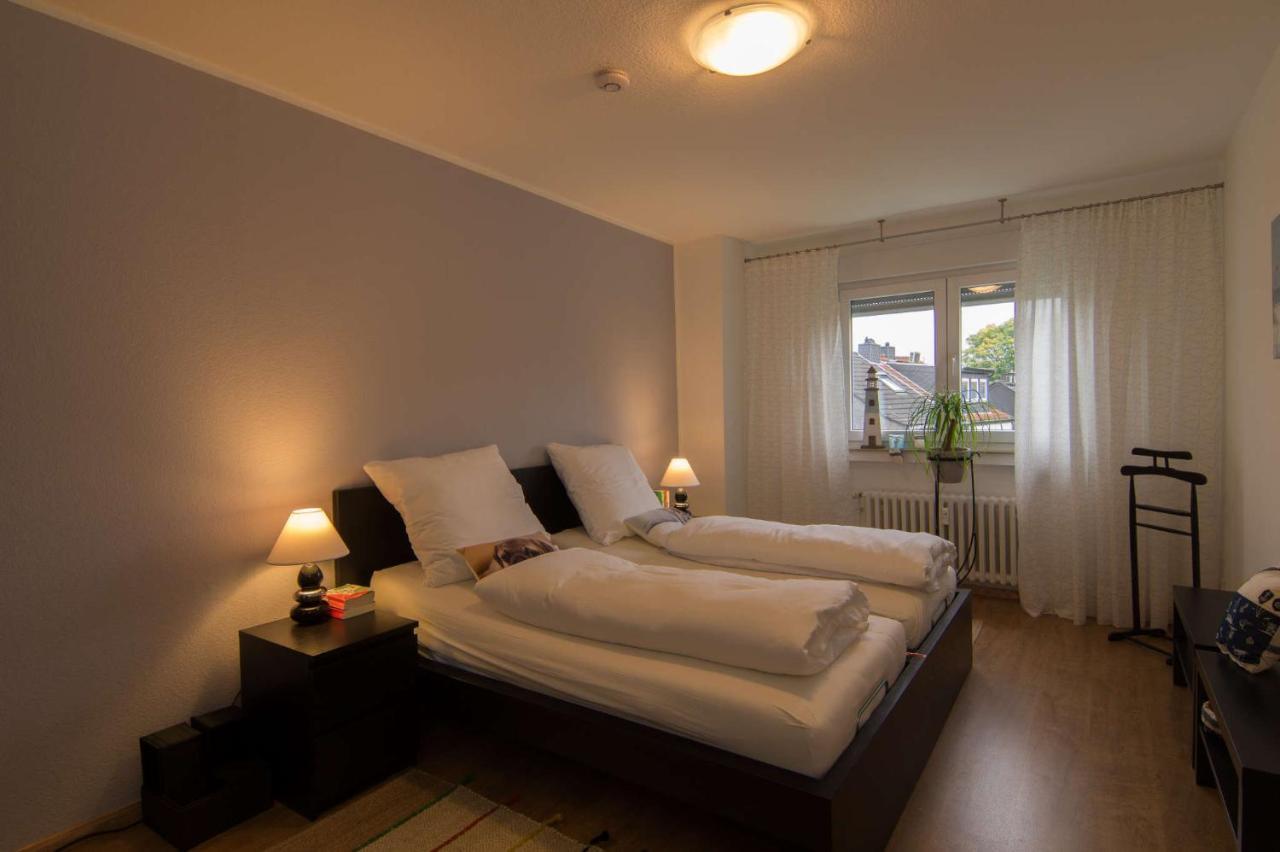 Ferienwohnung 'Zimmer Frei' Gelsenkirchen Esterno foto